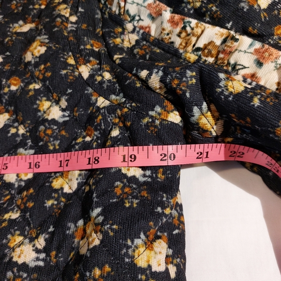 Karlie Ditsy Floral Corduroy Tapestry Quilted Ruffled Jacket Coat M NWT - Picture 7 of 16